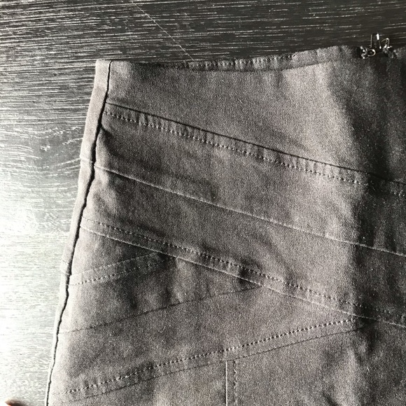 BLACK Dynamite skirt - Picture 2 of 3